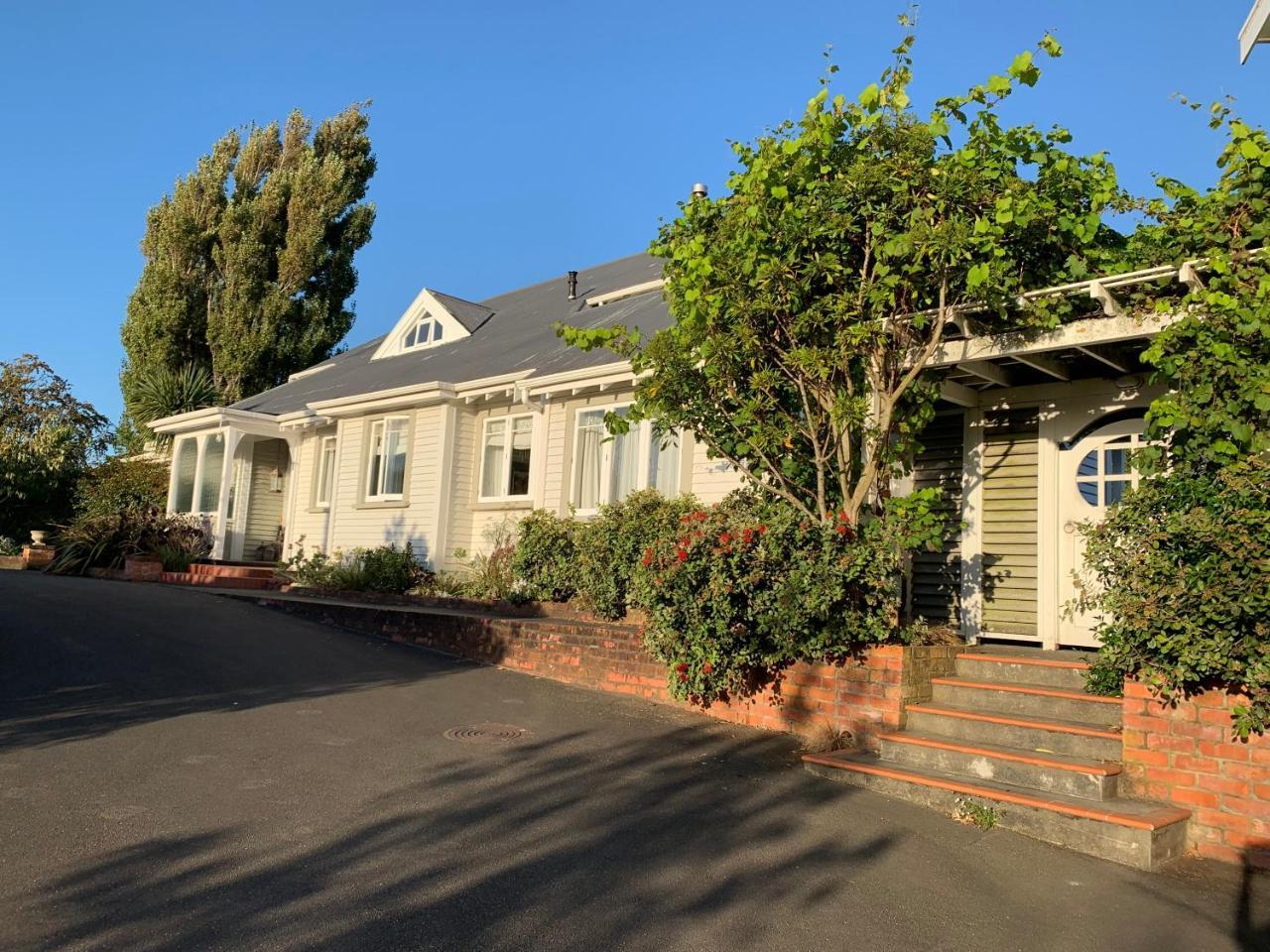 Browns Boutique Bed And Breakfast Whanganui Buitenkant foto