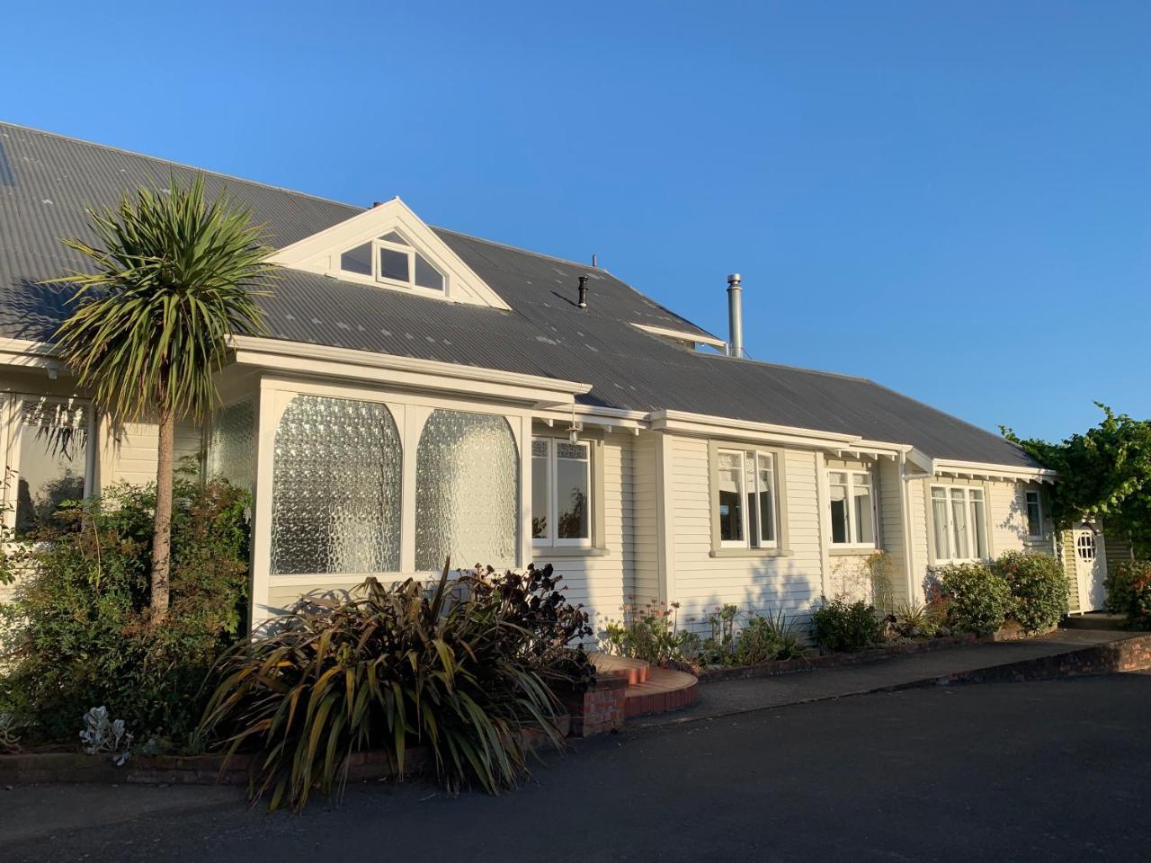 Browns Boutique Bed And Breakfast Whanganui Buitenkant foto